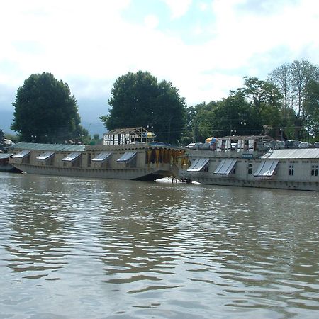 The Shelter Group Of Houseboats & Tour Organiser Srīnagar Exteriér fotografie