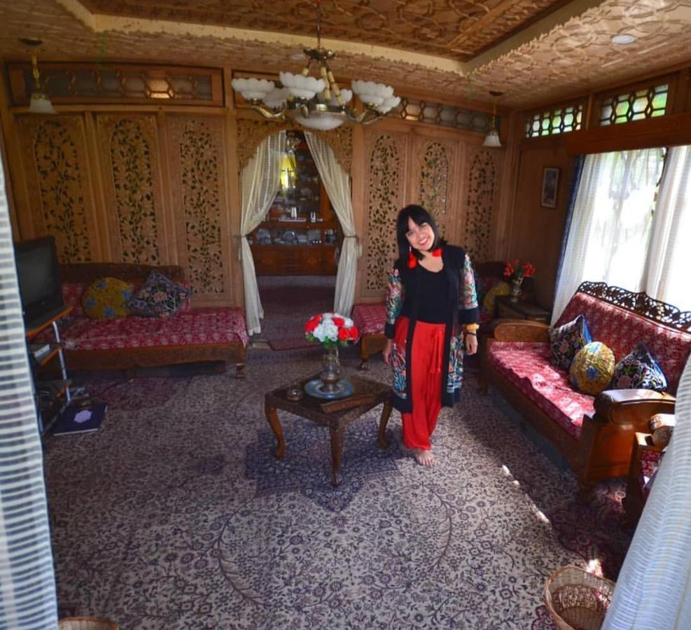 The Shelter Group Of Houseboats & Tour Organiser Srīnagar Exteriér fotografie
