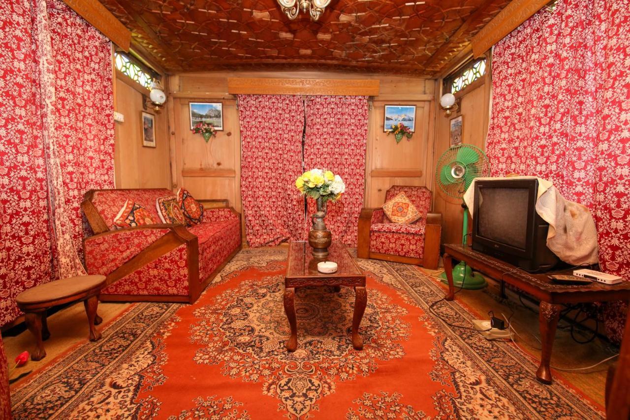 The Shelter Group Of Houseboats & Tour Organiser Srīnagar Exteriér fotografie