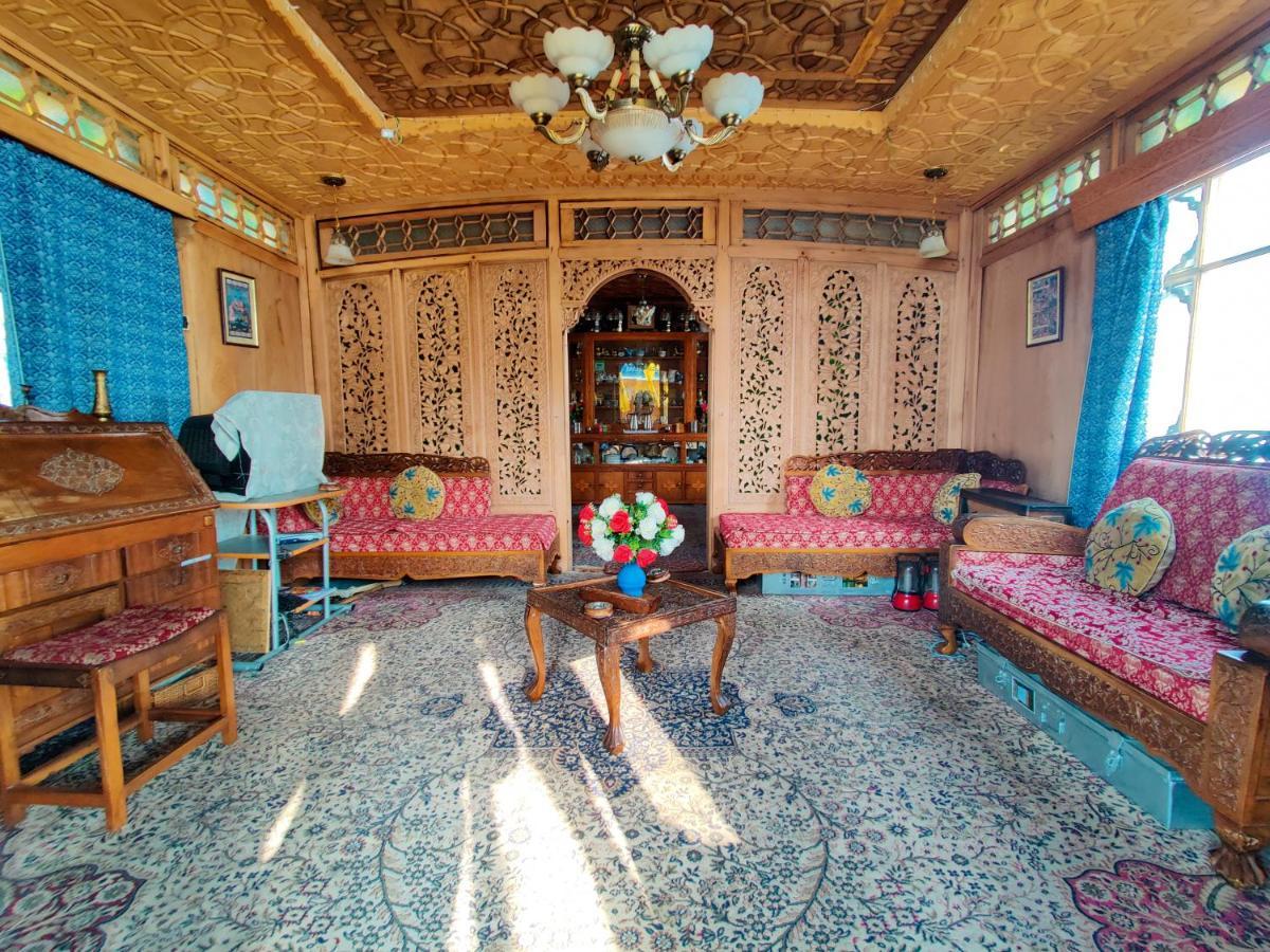 The Shelter Group Of Houseboats & Tour Organiser Srīnagar Exteriér fotografie